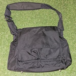 Pottery Barn Kids Ultimate Diaper Bag Messenger Backpack Convertible